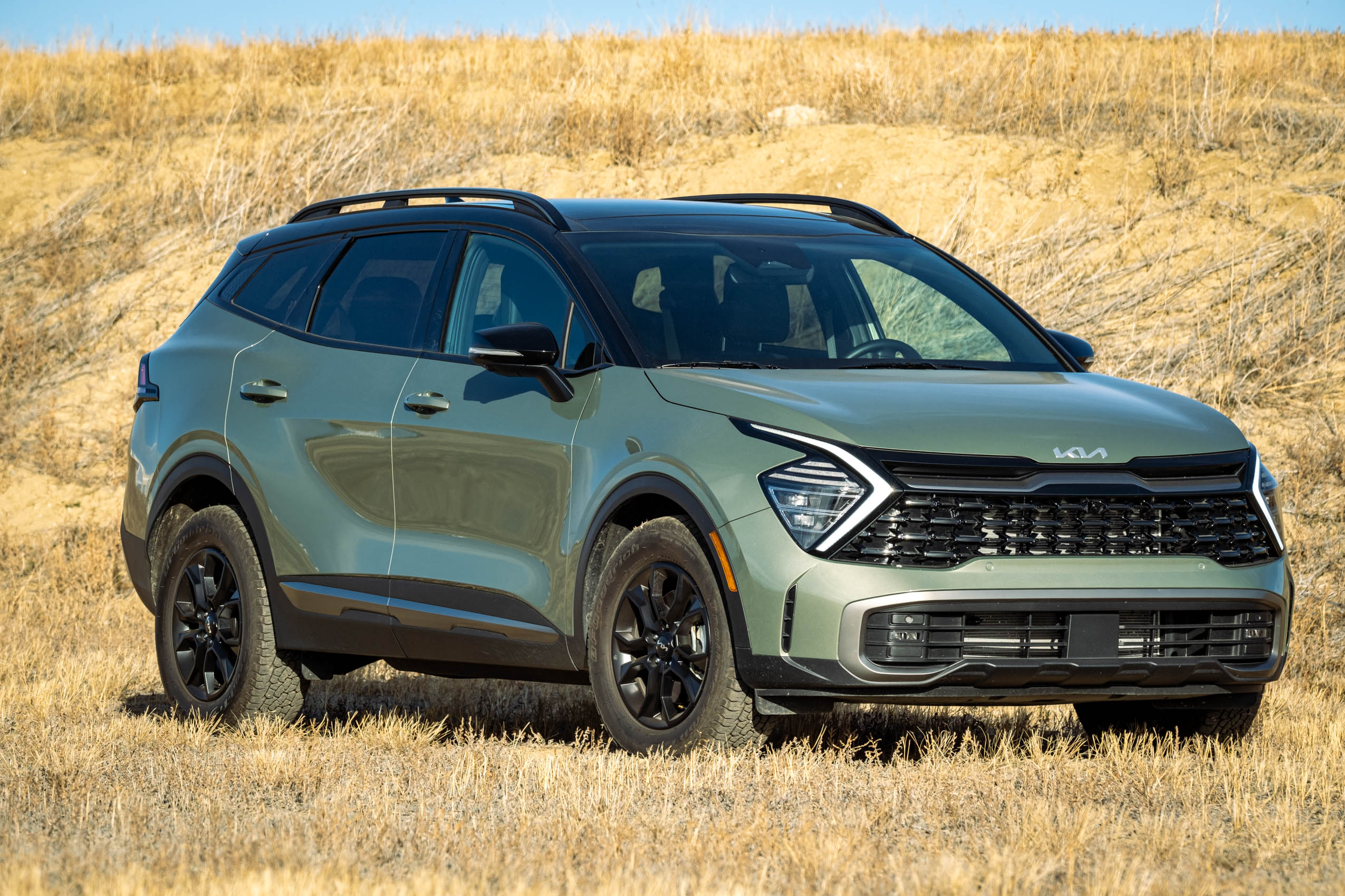 سيارة كيا 2023 بحالة جيدة 