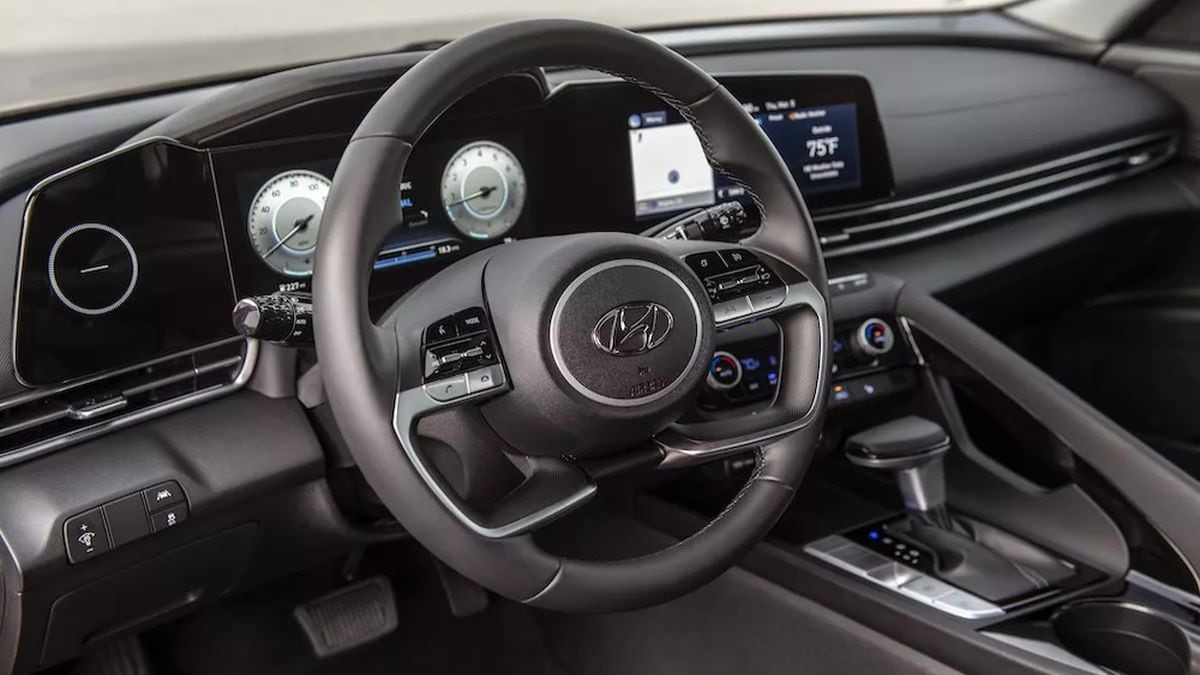 سيارة هيونداي 2023 بحالة ممتازة